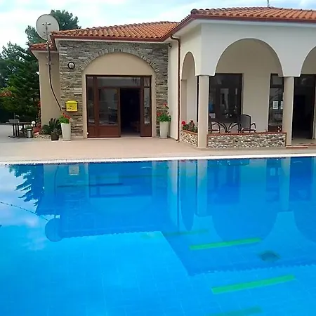 Amari Hotel 3*